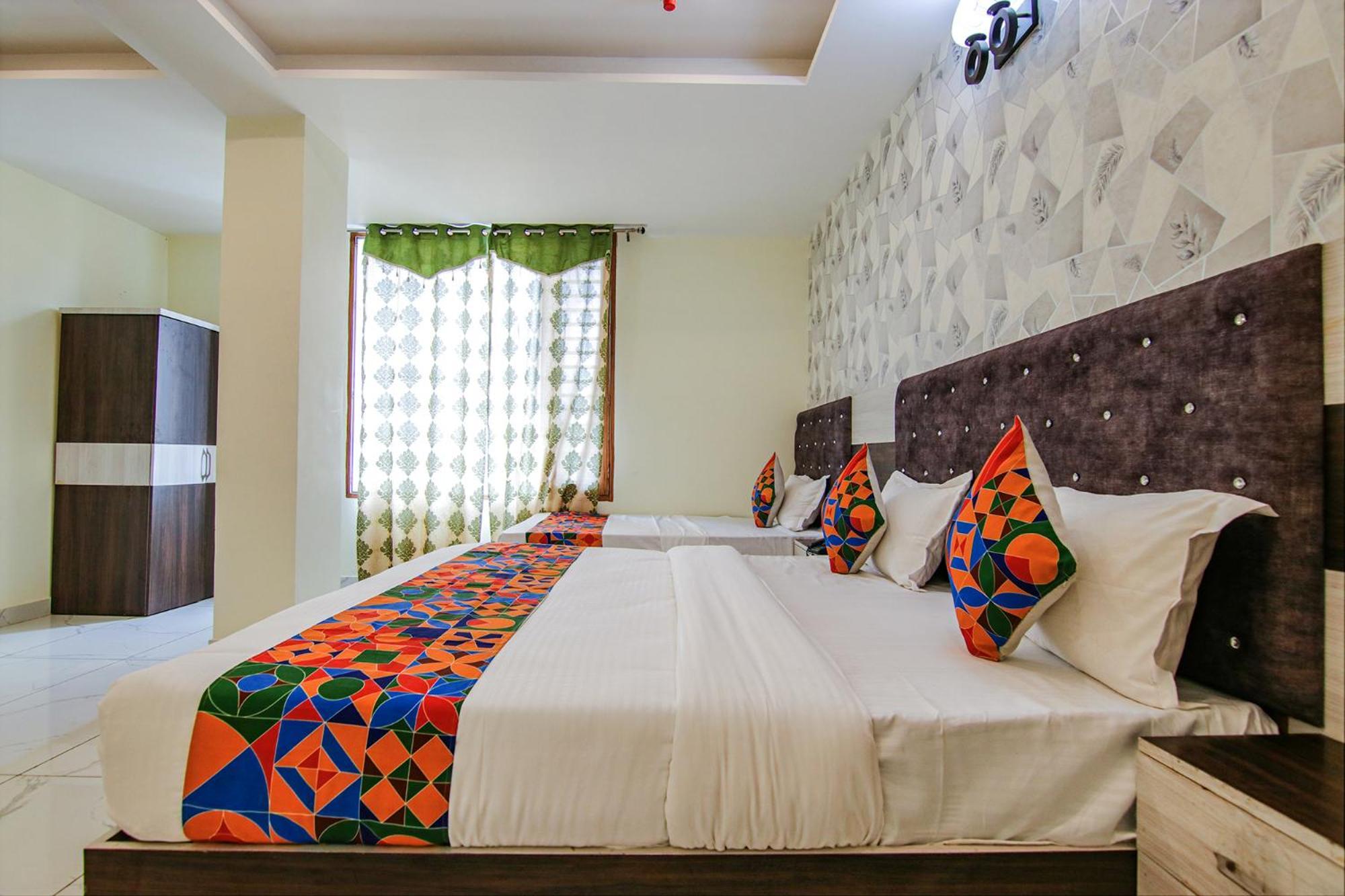 Fabhotel Meridian Inn Mohali Esterno foto