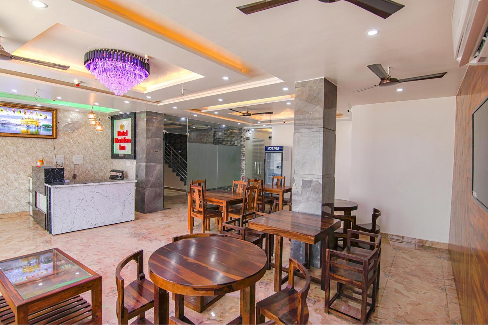 Fabhotel Meridian Inn Mohali Esterno foto